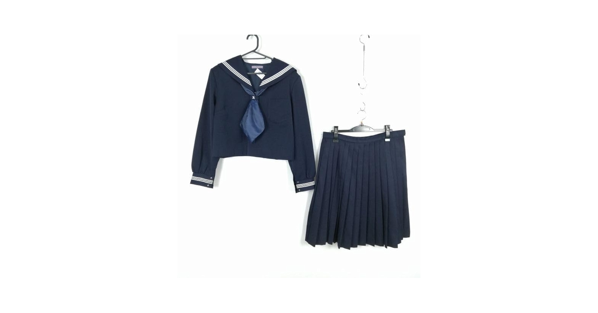 セーラー服  スカーフ 2点セット 【大きいサイズ】 冬物 白3本線 女子 紺 紺×白スカーフセーラー服 | BODYLINE & LunaBelle